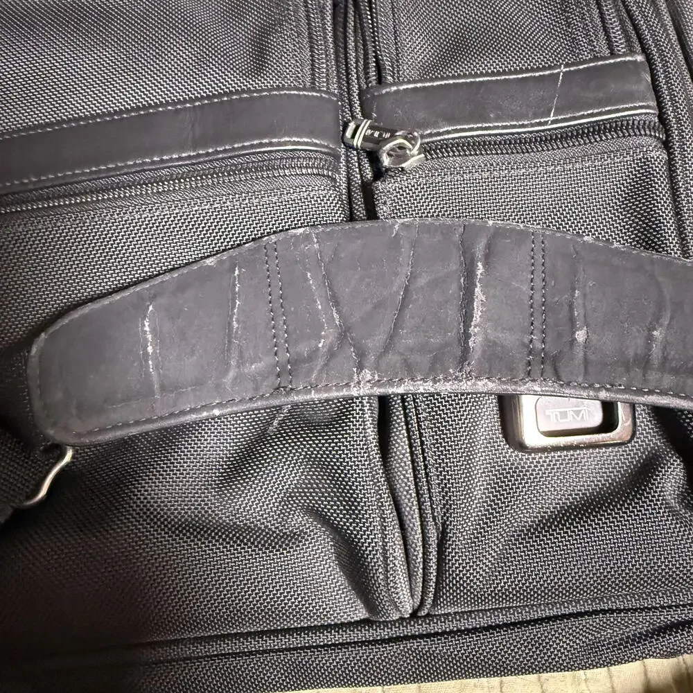 TUMI Alpha Tech Black Laptop‎ Briefcase Messenger Bag Ballistic Vintage Luxury